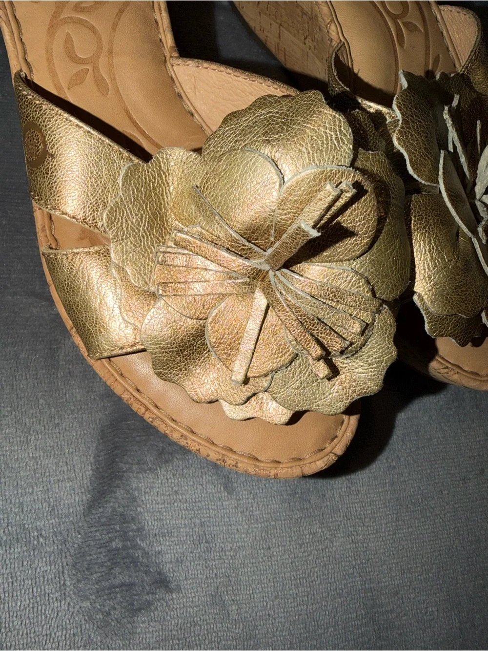 🤎 Born Metallic Floral Cork Wedge Sandals